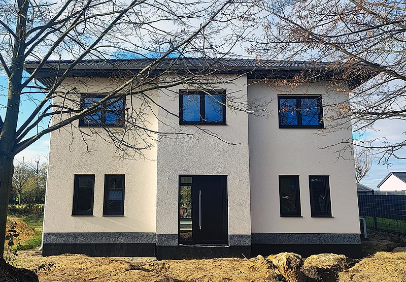 Hausübergabe in Sandersdorf (Sachsen-Anhalt)
